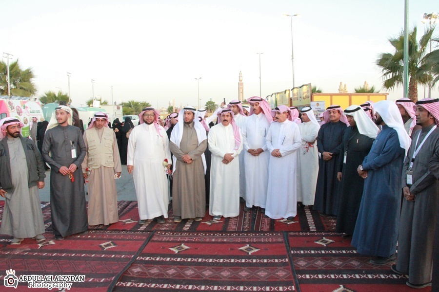 سعادة مُحافظ البكيرية يفتتح مهرجان نفحات بنسخته الأولى الذي يبرز فوائد الزهور